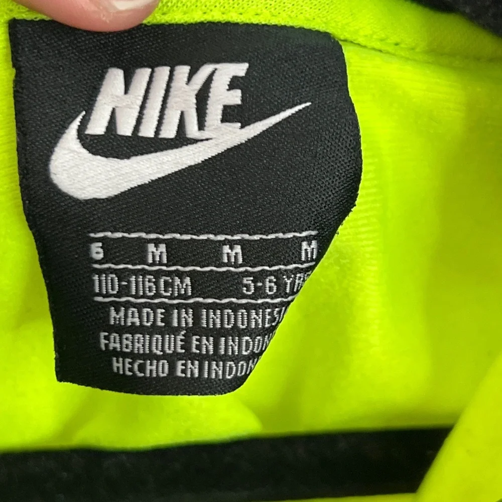 Nike Kids Neon Green Black Full Zip Track Suit Jacket Sporty Boys 6 Classic Bold